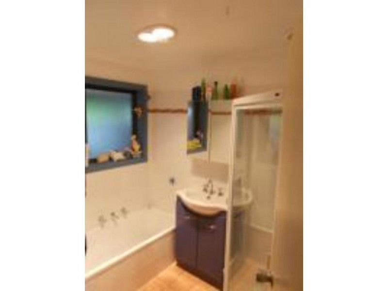 16 Nungamoora St, Hallett Cove SA 5158