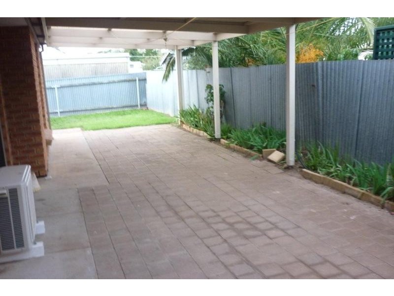 2/67 Marnie Ave, Christies Beach SA 5165