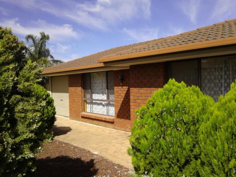 63 Mawson Cct, Woodcroft SA 5162