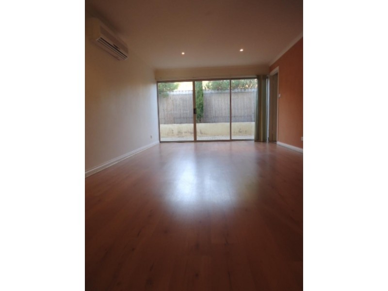 6 St Vincents Cl, Hallett Cove SA 5158