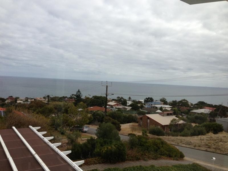 7 Wonggo  St, Hallett Cove SA 5158