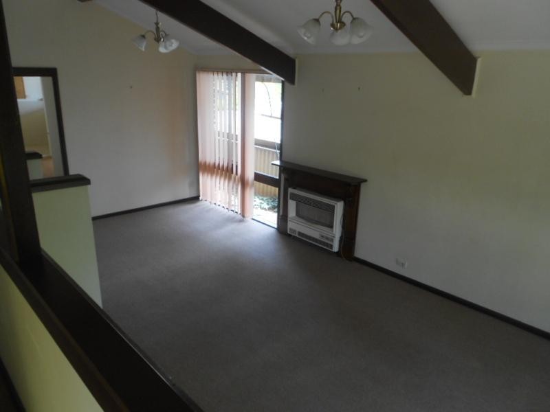 8 Tripoli Rd, Happy Valley SA 5159