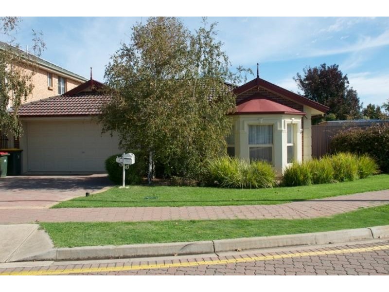 2 William Webb  Dr, Sheidow Park SA 5158