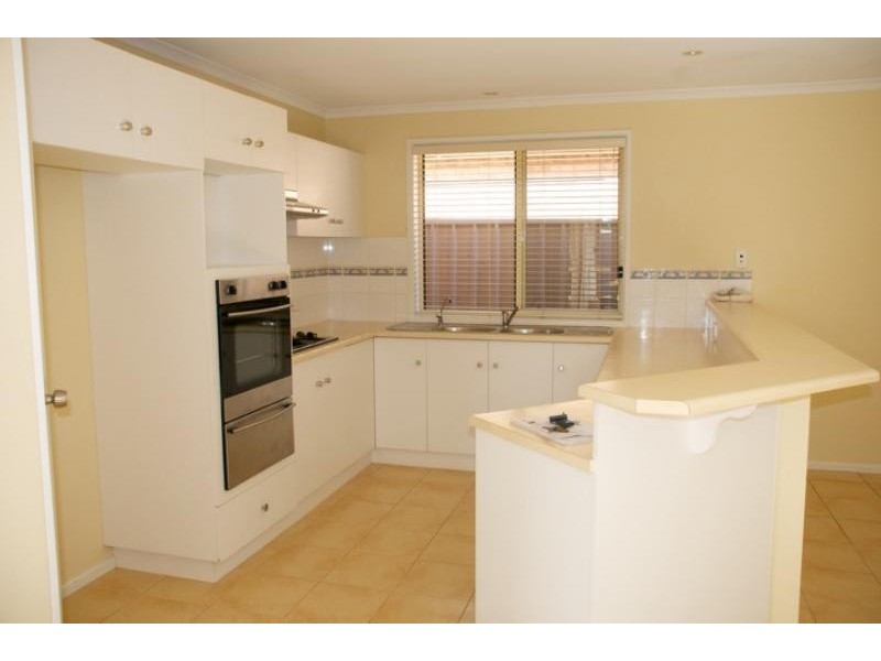 2 William Webb  Dr, Sheidow Park SA 5158