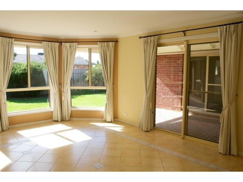 2 William Webb  Dr, Sheidow Park SA 5158