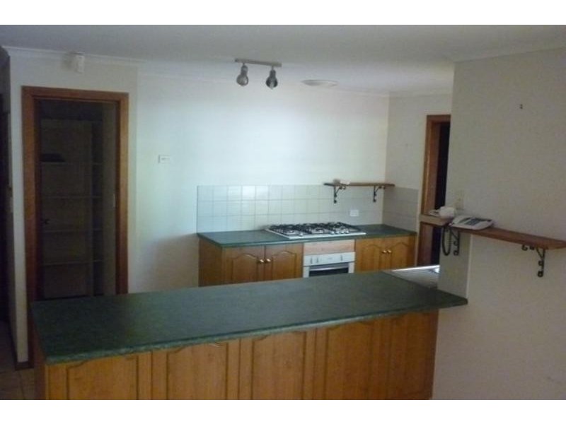 18 Goulding Gr, Noarlunga Downs SA 5168