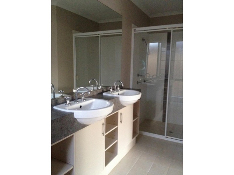 5 Killick Rd, Seaford Meadows SA 5169