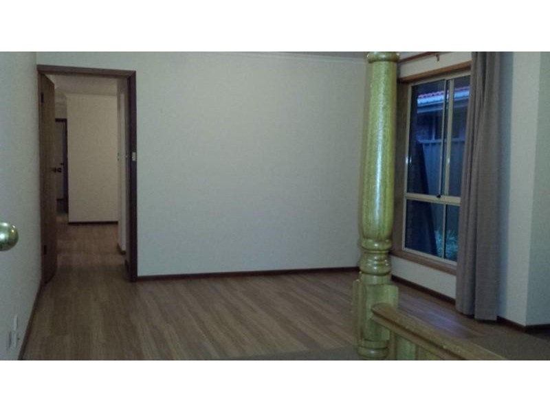 22 Barossa Way, Woodcroft SA 5162