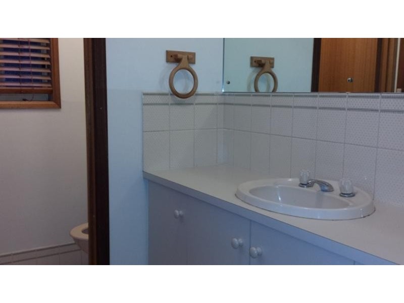 22 Barossa Way, Woodcroft SA 5162