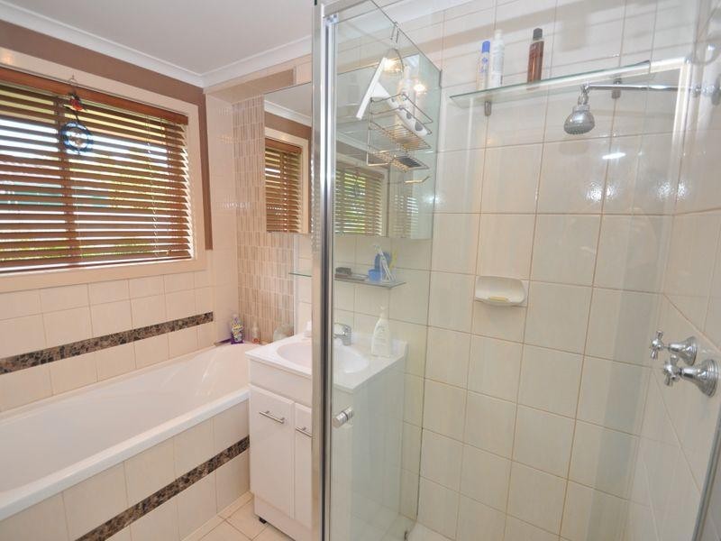 24 Stirling Cres, Aldinga Beach SA 5173