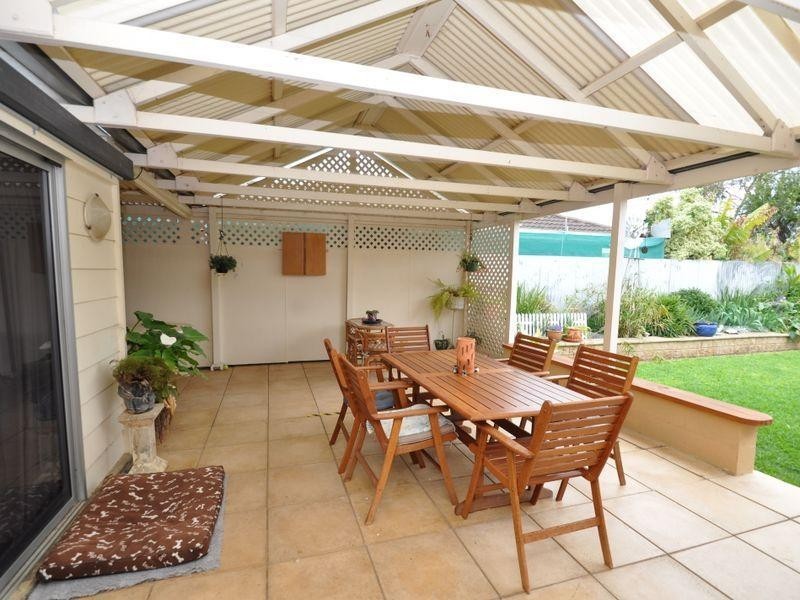 24 Stirling Cres, Aldinga Beach SA 5173