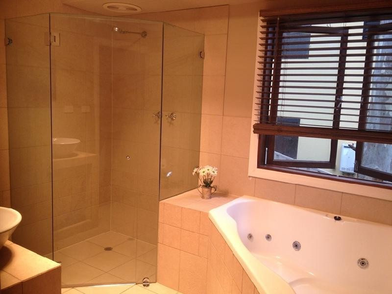 7 Argyle Cl, Aberfoyle Park SA 5159