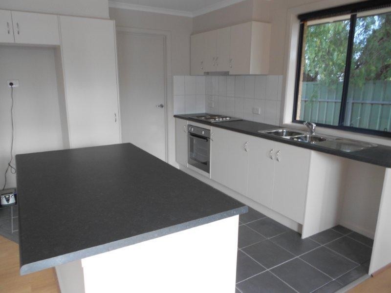 9A Isabella Rd, Morphett Vale SA 5162