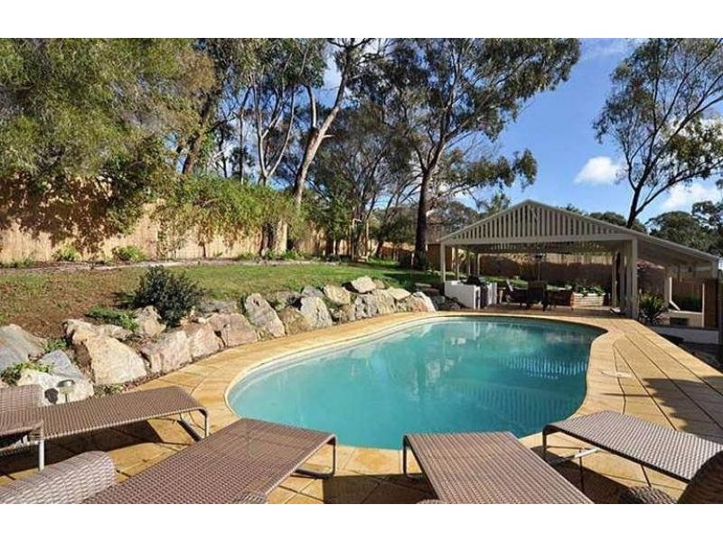 2 Seppings  Ct, Flagstaff Hill SA 5159