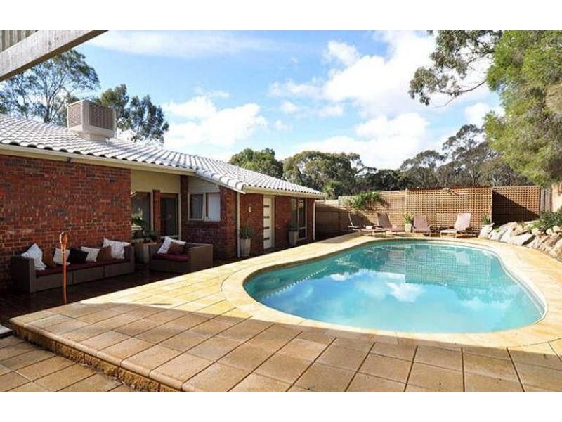 2 Seppings  Ct, Flagstaff Hill SA 5159