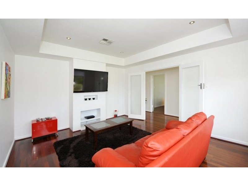 19 Almond Gr, Morphett Vale SA 5162