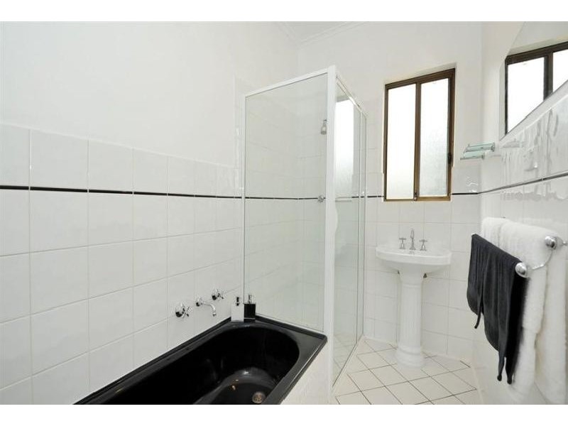 19 Almond Gr, Morphett Vale SA 5162