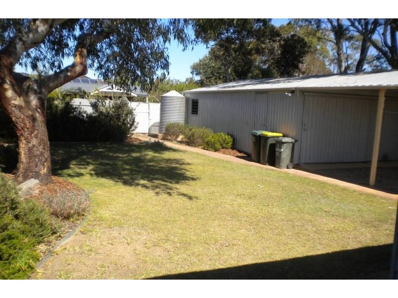 102 Main  Rd, Mclaren Flat SA 5171