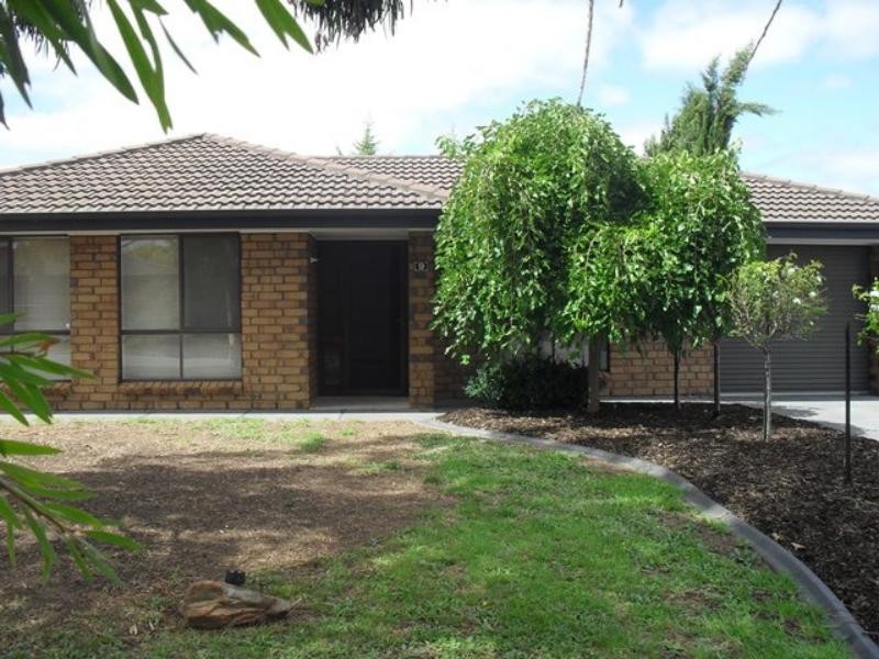 9 Banks  Rd, Woodcroft SA 5162