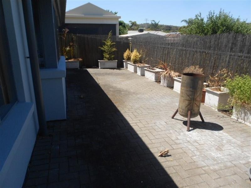 16 Lindsay Ct, Aberfoyle Park SA 5159