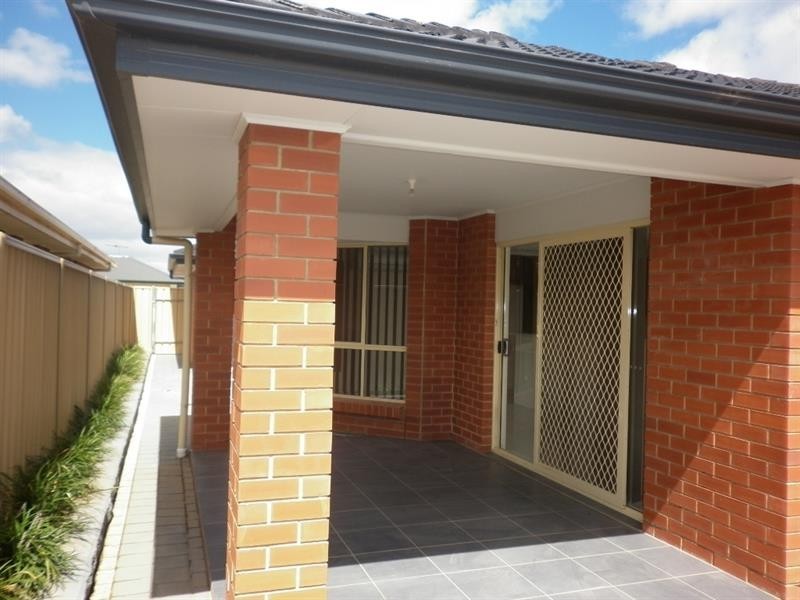 6 Dock Rd, Seaford Meadows SA 5169