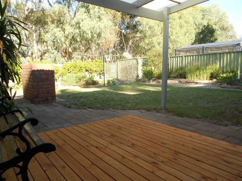 29 Balee Rd, Happy Valley SA 5159