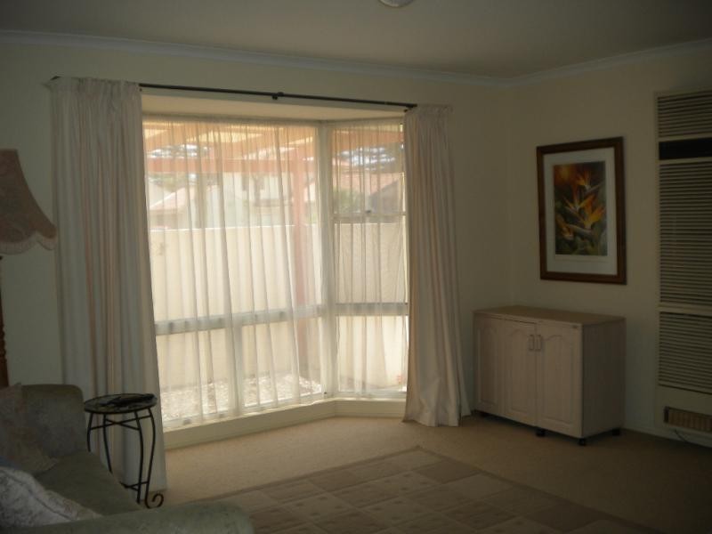 9 Canada Ct, North Haven SA 5018