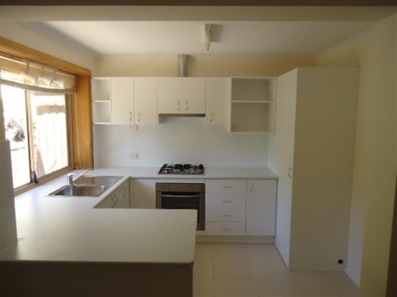 12 Ingomar Ct, Hallett Cove SA 5158