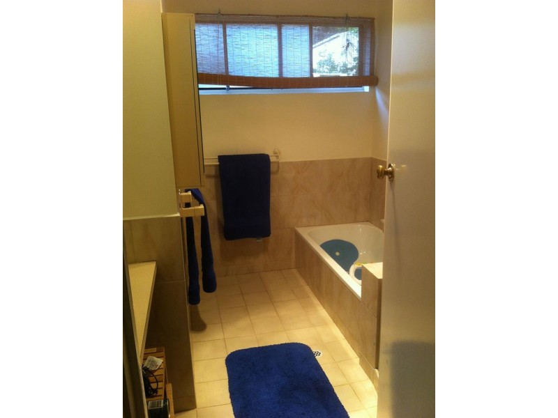 12 Ingomar Ct, Hallett Cove SA 5158