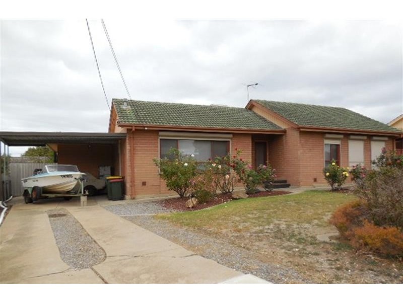 9  Yenda  St, O’sullivan Beach SA 5166