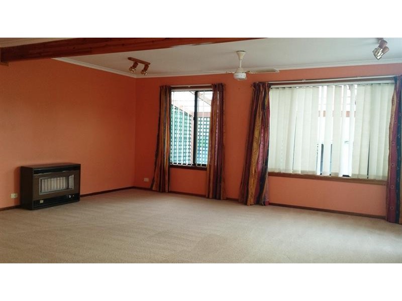 9  Yenda  St, O’sullivan Beach SA 5166