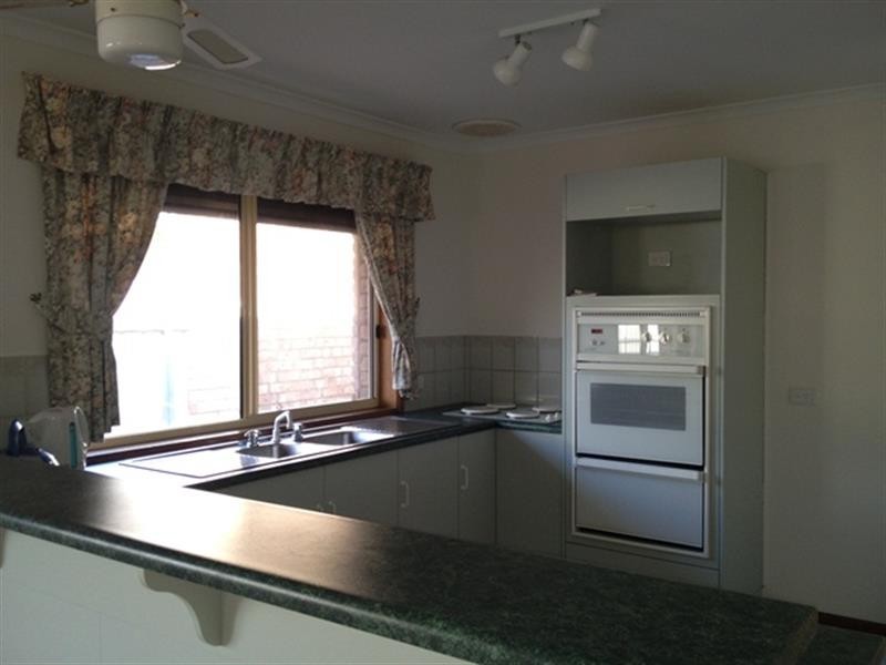 21 Cedar Ave, Seaford SA 5169