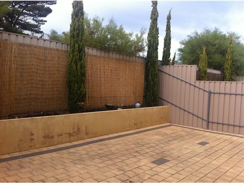 6 St Vincents Cl, Hallett Cove SA 5158