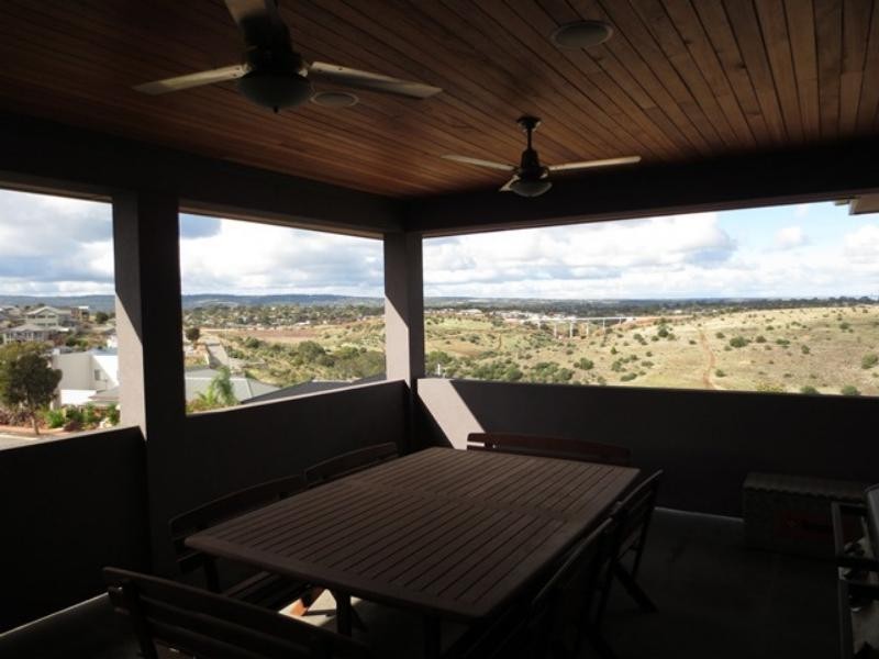 37 Mariner Dr, Sheidow Park SA 5158