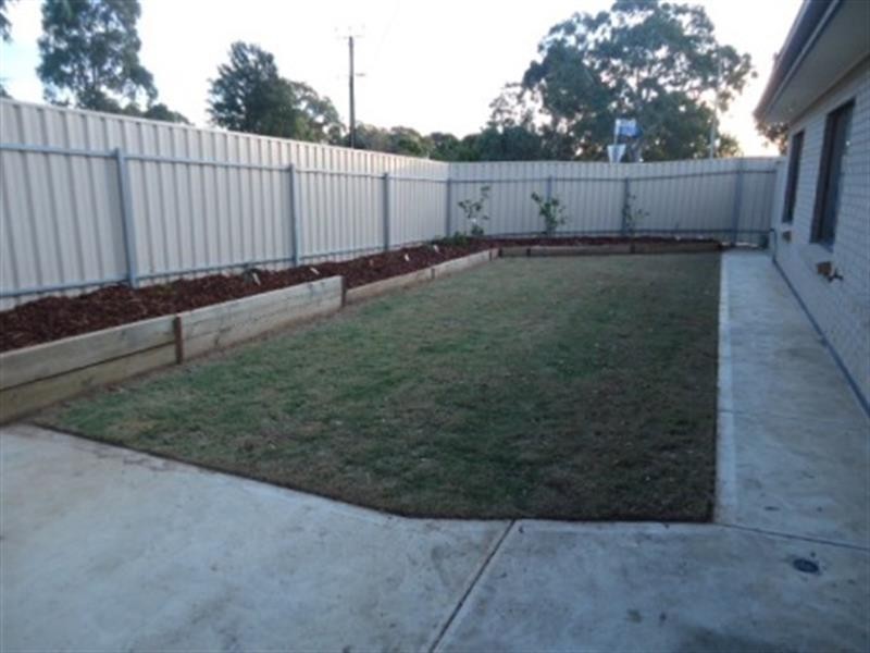 55A Windebanks Rd, Aberfoyle Park SA 5159