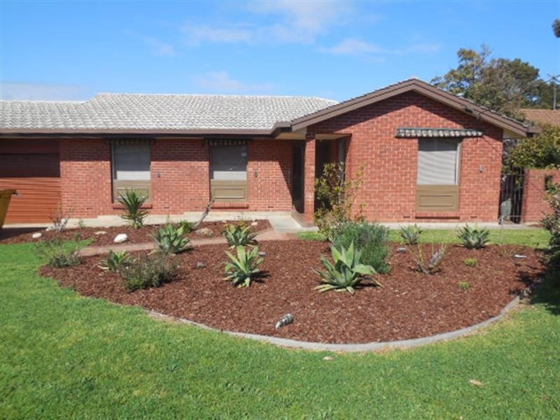 4 Ardross  Cres, Morphett Vale SA 5162