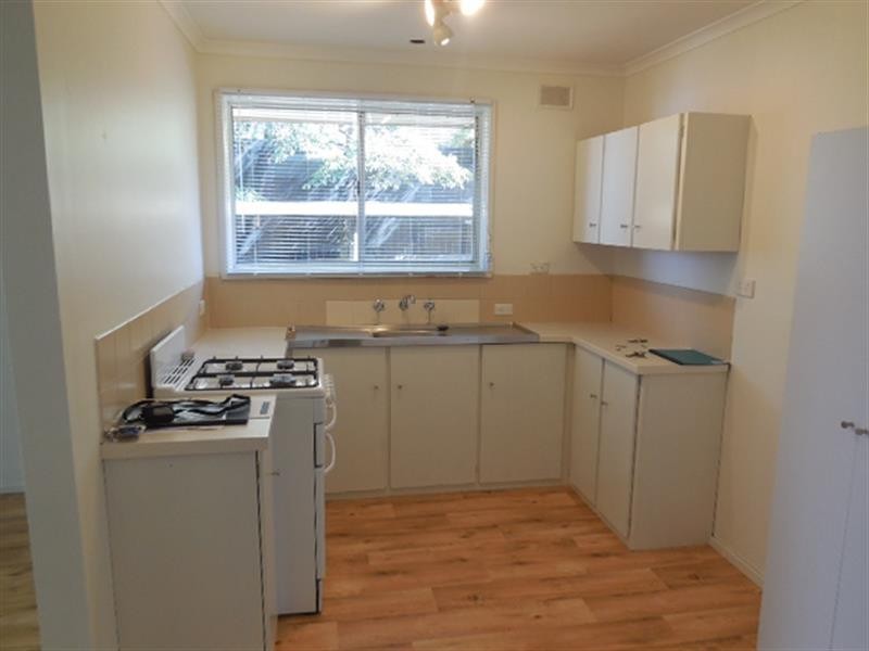 4 Ardross  Cres, Morphett Vale SA 5162