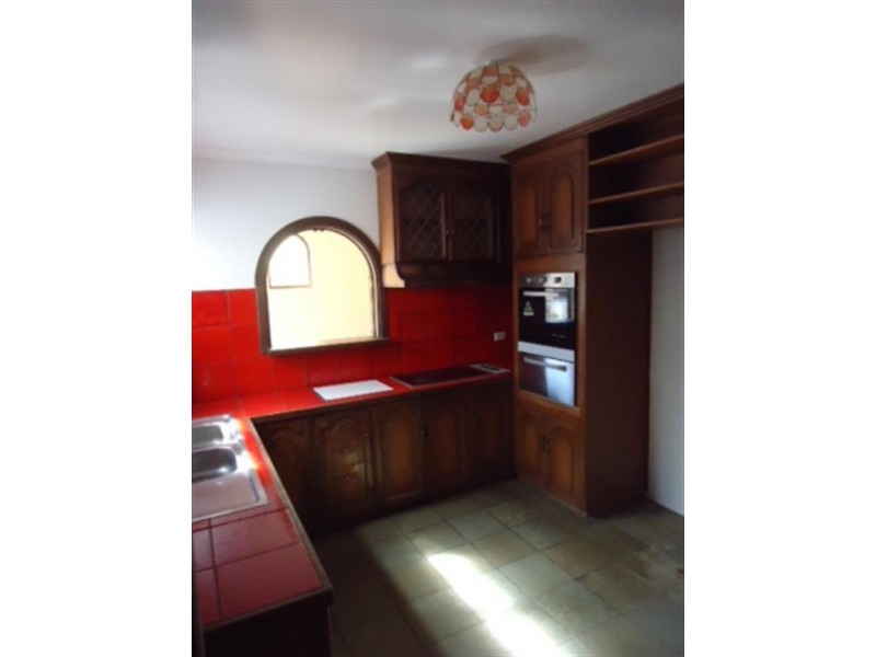 6 Falcon Ct, Hallett Cove SA 5158