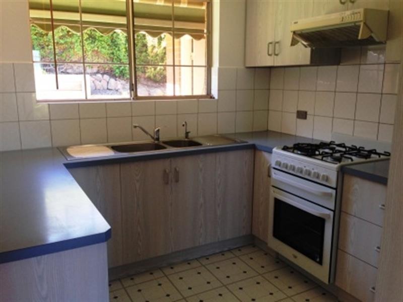 2/41 Central Ave, Hallett Cove SA 5158