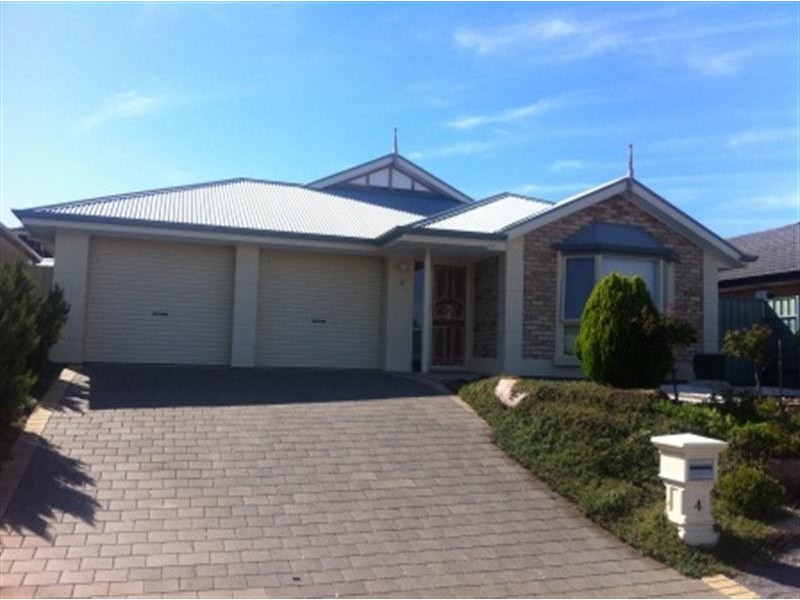 4 Phillip Ct, Hallett Cove SA 5158
