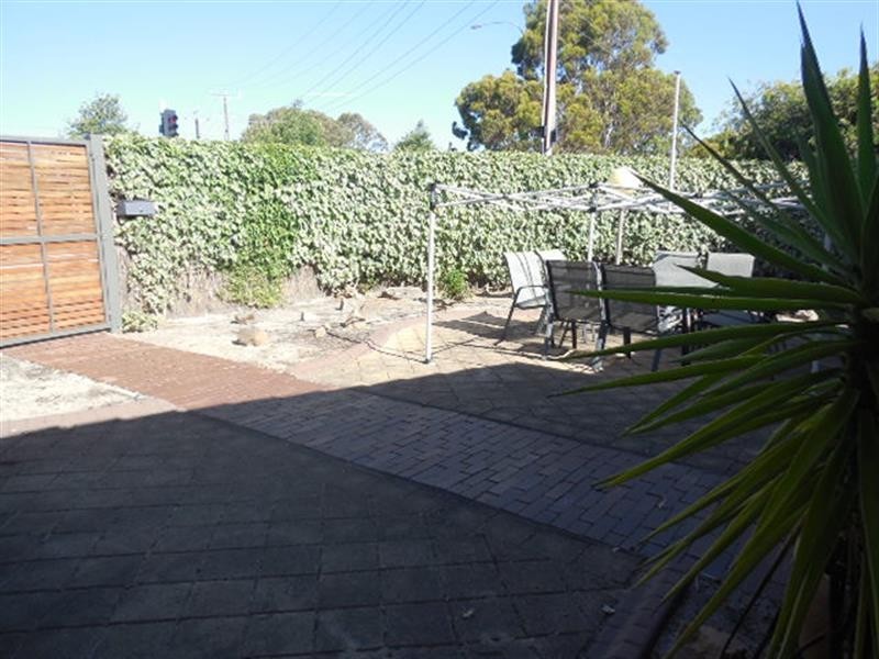 76A Skyline Dr, Flagstaff Hill SA 5159