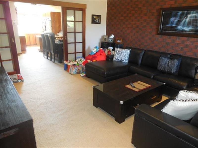 76A Skyline Dr, Flagstaff Hill SA 5159