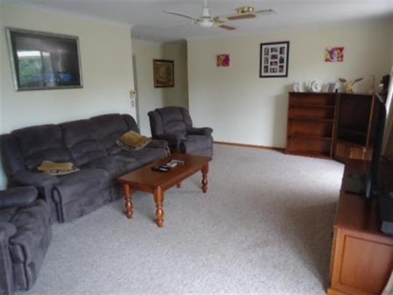 14 Ella Cres, O’halloran Hill SA 5158