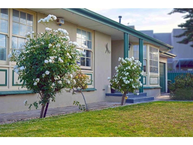 14 Cliff St, Port Noarlunga SA 5167