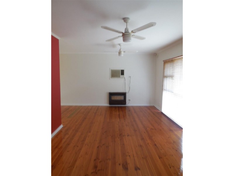 19 Tooma  St, O’sullivan Beach SA 5166