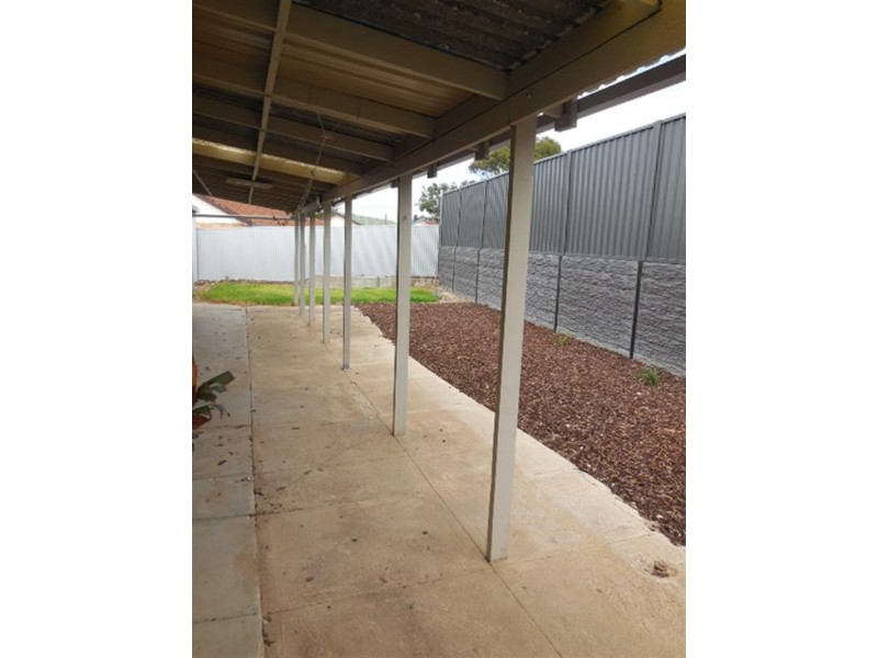 19 Tooma  St, O’sullivan Beach SA 5166