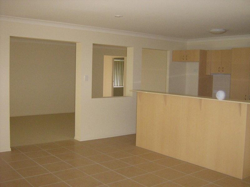 18 Sally Dr, Marsden QLD 4132