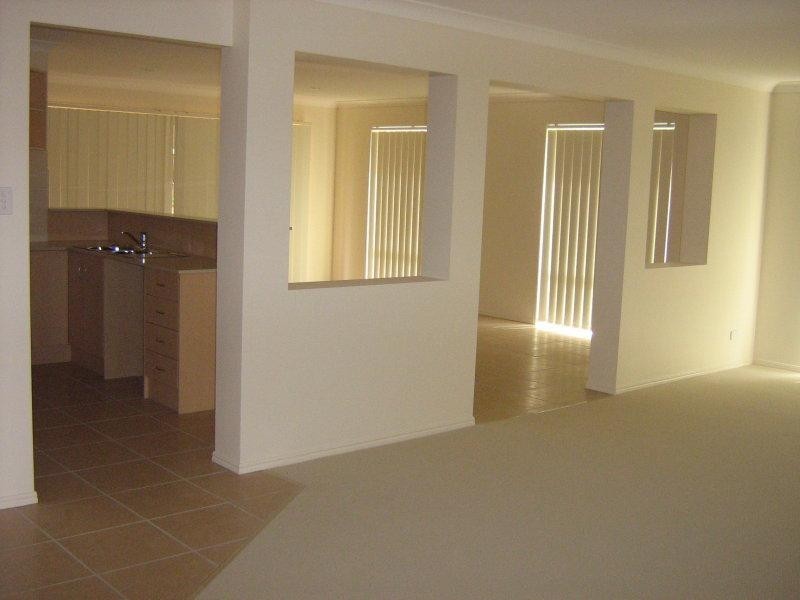 18 Sally Dr, Marsden QLD 4132