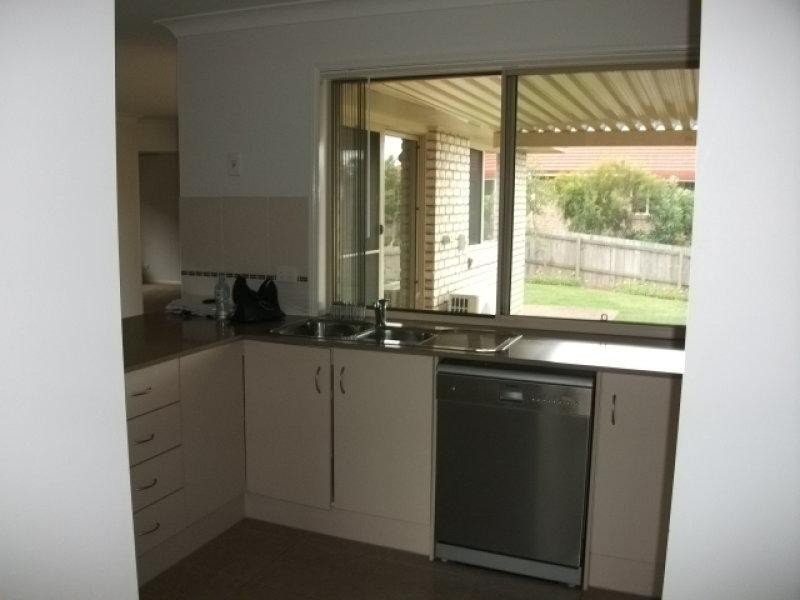 30 Hydrangea  St, Ormeau QLD 4208