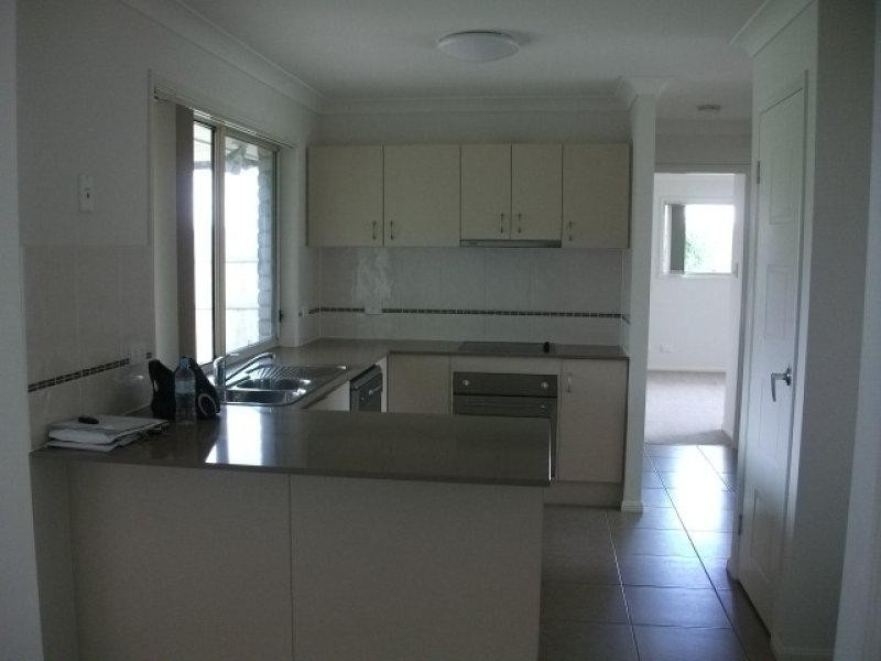 30 Hydrangea  St, Ormeau QLD 4208